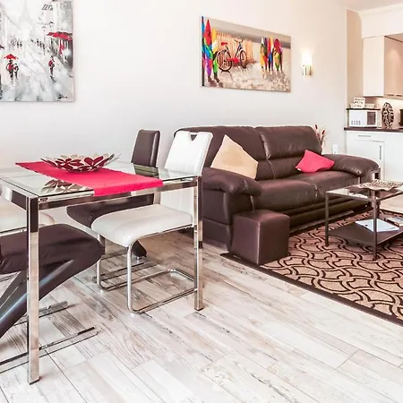 Apartment Stunning Apartment In Puerto De La Cruz With Outdoor Swimming Pool, Wifi And 1 Bedrooms *
