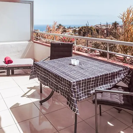 Stunning Apartment In Puerto De La Cruz With Outdoor Swimming Pool, Wifi And 1 Bedrooms *