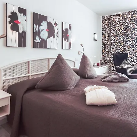 Stunning Apartment In Puerto De La Cruz With Outdoor Swimming Pool, Wifi And 1 Bedrooms * Puerto de la Cruz (Tenerife)